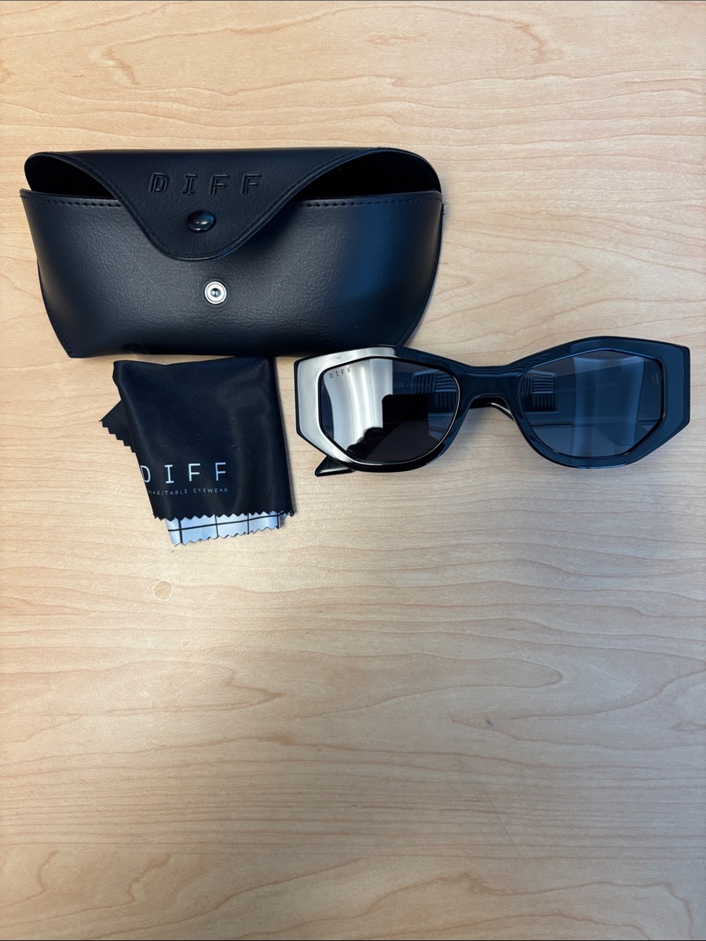 Diff Eyewear Black Sunglasses with Dark Lenses